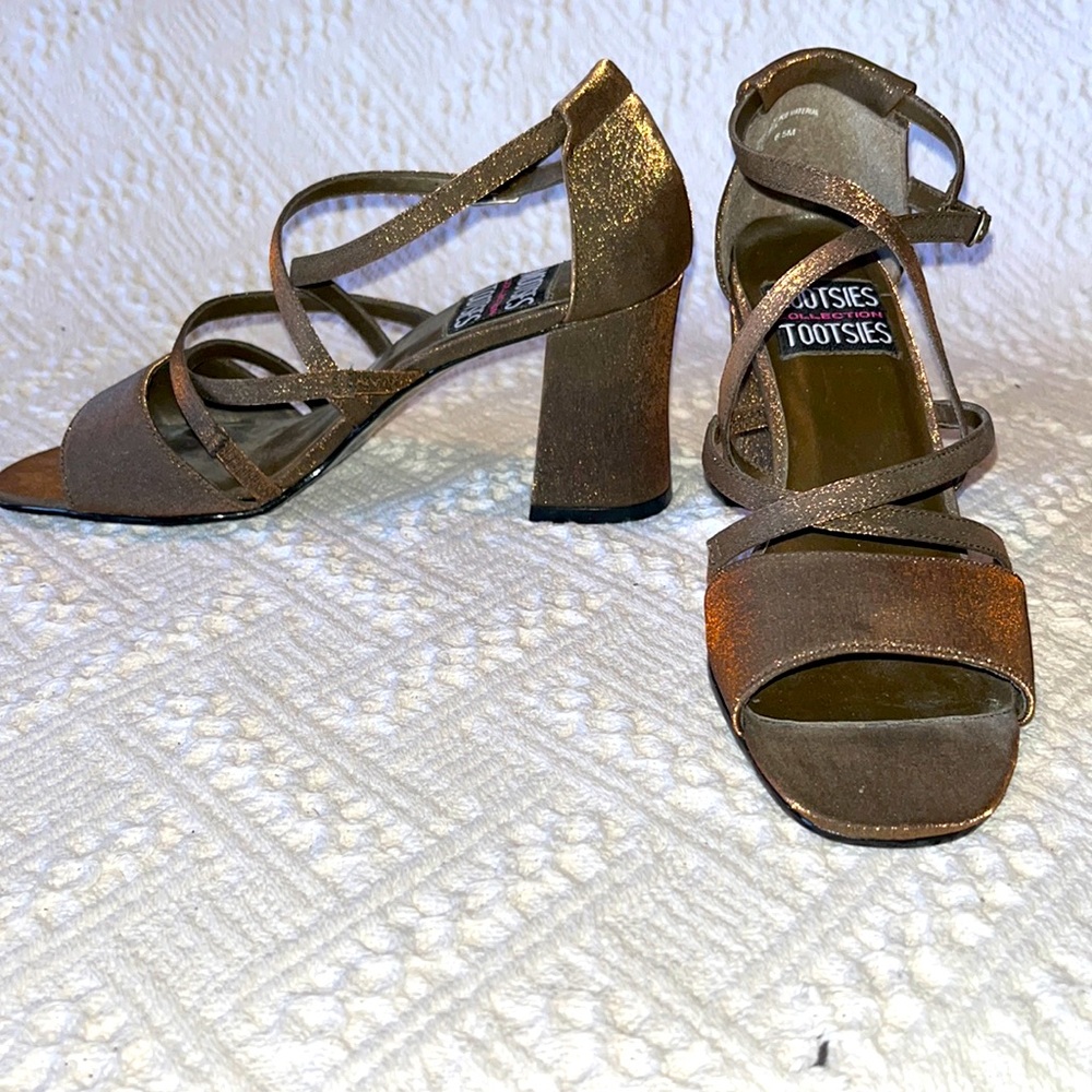 Mootsies Tootsies Collection Sparkly Bronze Fabric Sandals 6.5 M - Picture 1 of 8